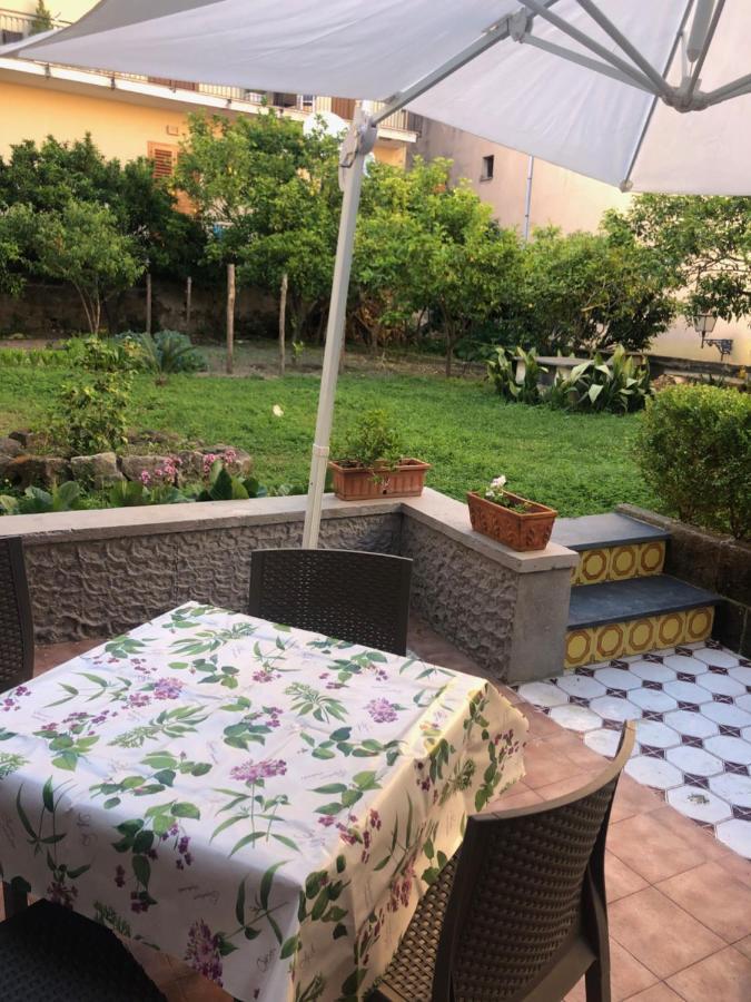 William Apartment Sorrento Esterno foto
