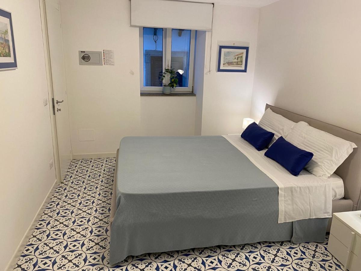 William Apartment Sorrento Esterno foto